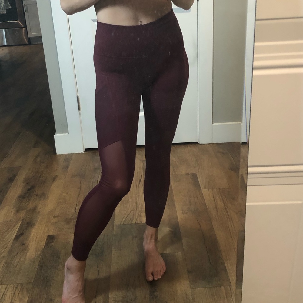 Fabletics mesh pocket leggings maroon